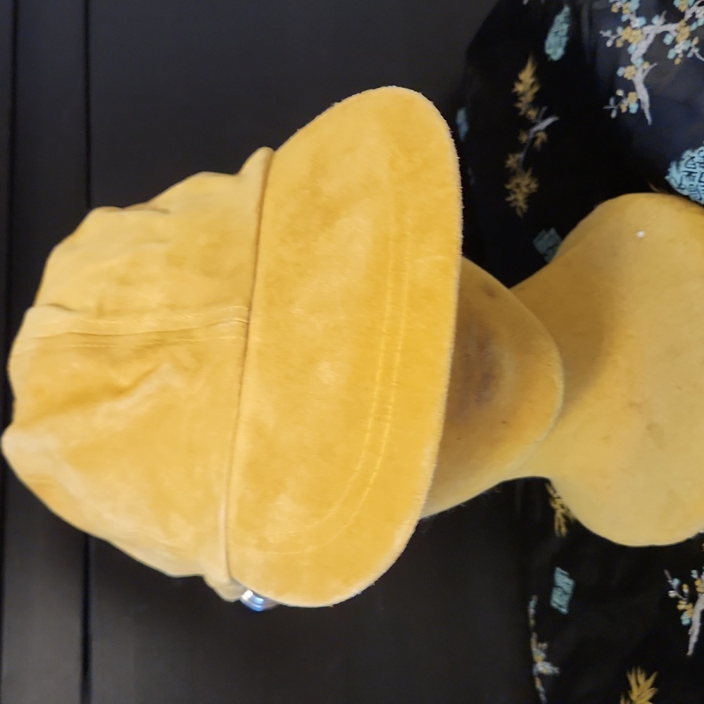 Wilson's Leather Gold Suede Hat